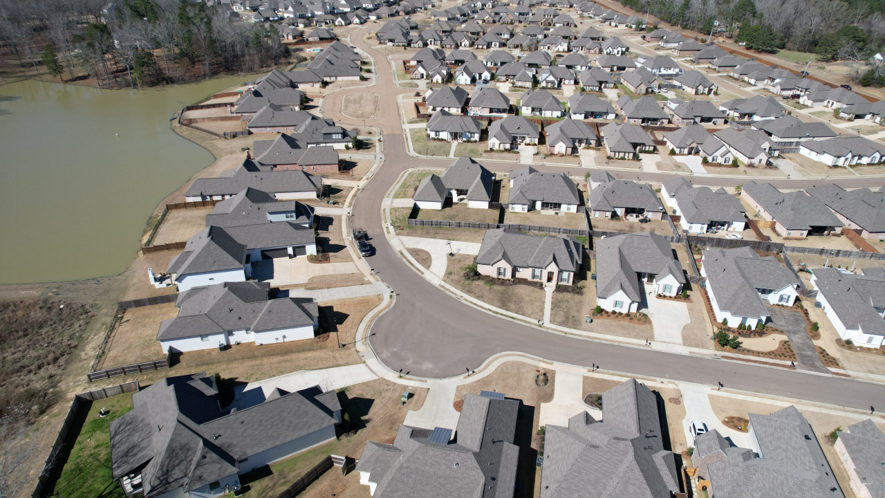 Mississippi Civil Engineers Benchmark Engineering & Surveying, LLC